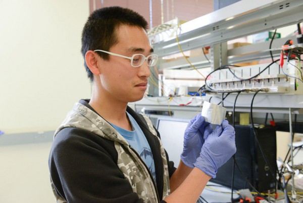 Stanford University scientists use Neware battery testers for aluminum battery research